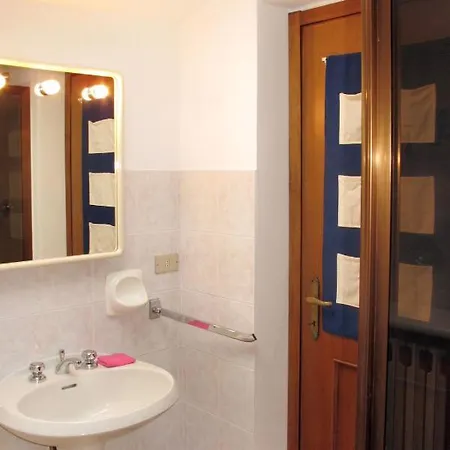 Locazione Turistica Casa Brontolo Daire *